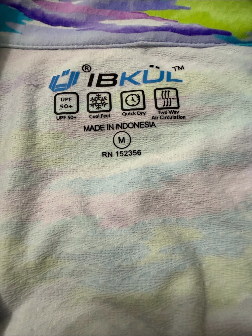 IBKUL Pastel Watercolor Quarter-Zip Pullover in Blue, Purple, Green, Pink - Picture 7 of 8
